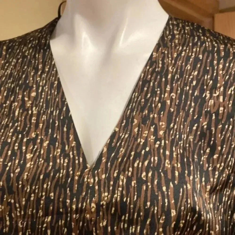 Banana Republic factory V-NECK DOLMAN TOP - Picture 5 of 7